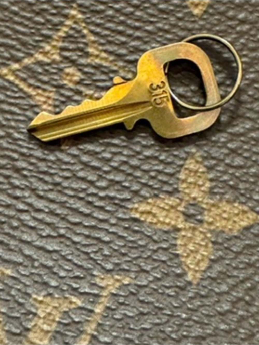 ⭐️ AUTHENTIC LV LOUIS VUITTON 315 REPLACEMENT KEY ⭐️